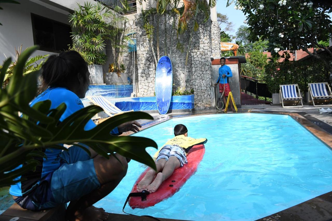 Baan Andaman Sea Surf Hotel Patong Esterno foto